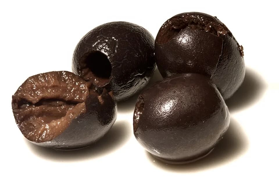 #7 Black Olives — Top 10 Best Pizza Toppings According to the World