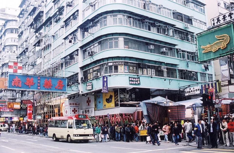 #2 Ladies Market (Tung Choi Street) — Top 10 Night Markets in Hong Kong 2026