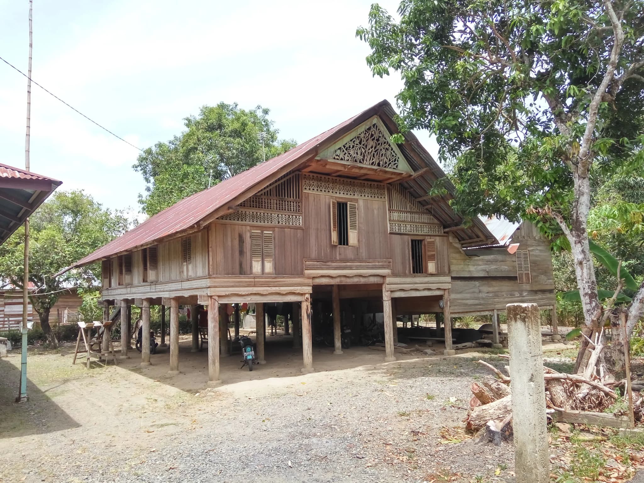 #8 Rumoh Aceh — Top 10 Traditional Houses of Indonesia 2026