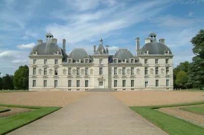 #5 Chateau de Cheverny — Top 10 Chateaux in the Loire Valley 2026