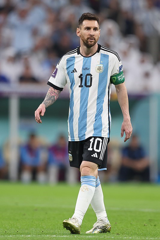 Top 10 Best Football Kits of All Time