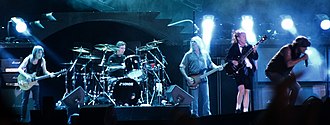 Top 10 Greatest Australian Rock Bands of All Time