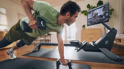 Top 10 Fitness Gadgets That Actually Changed How People Train (2026)
